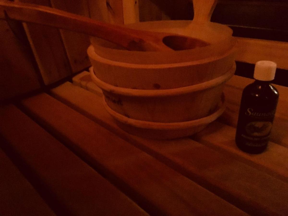 Kleine Moewe, Exklusives Ein Zimmer Apartment Mit Sauna Im Haus Wunstorf Esterno foto