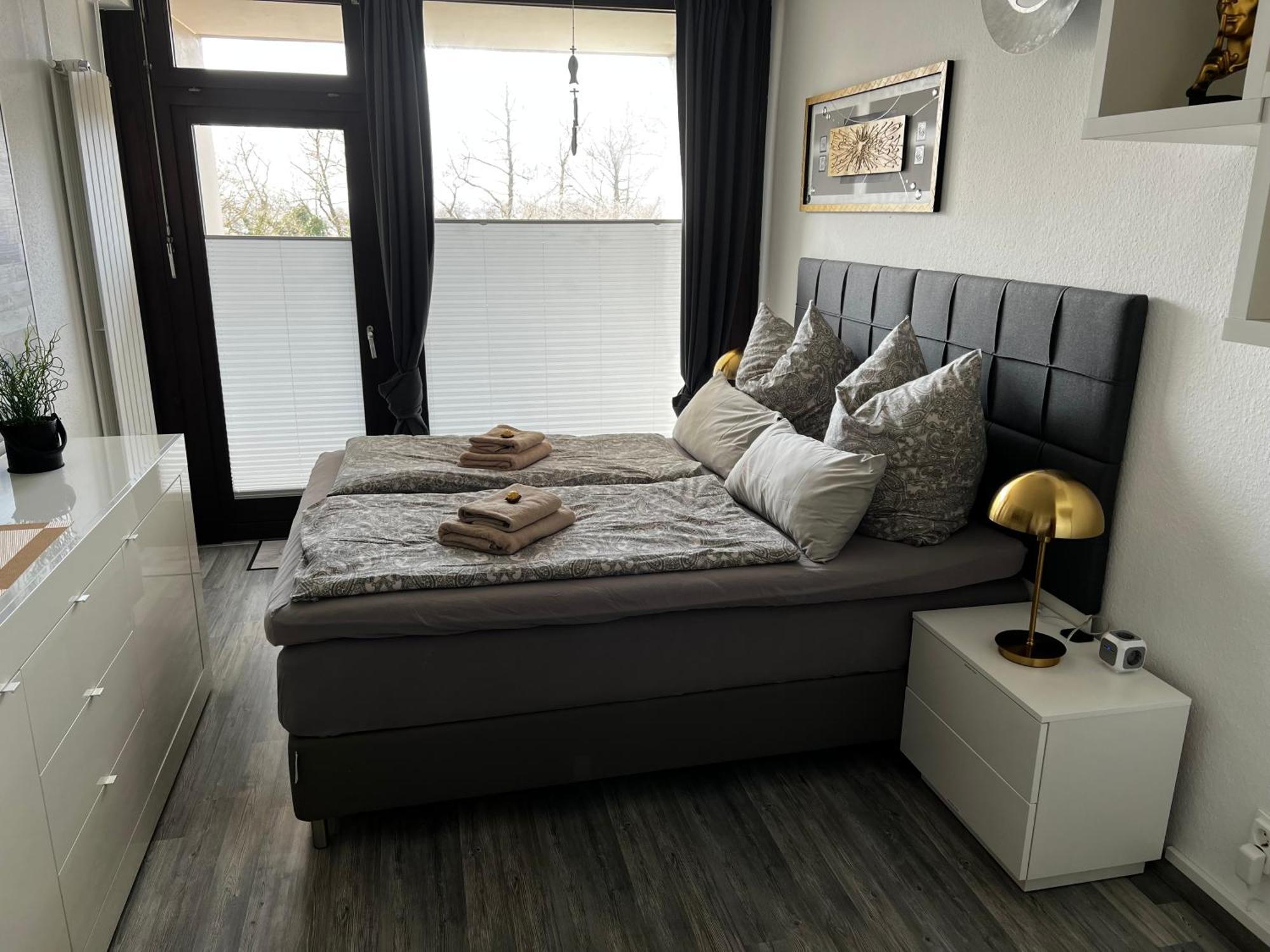Kleine Moewe, Exklusives Ein Zimmer Apartment Mit Sauna Im Haus Wunstorf Esterno foto